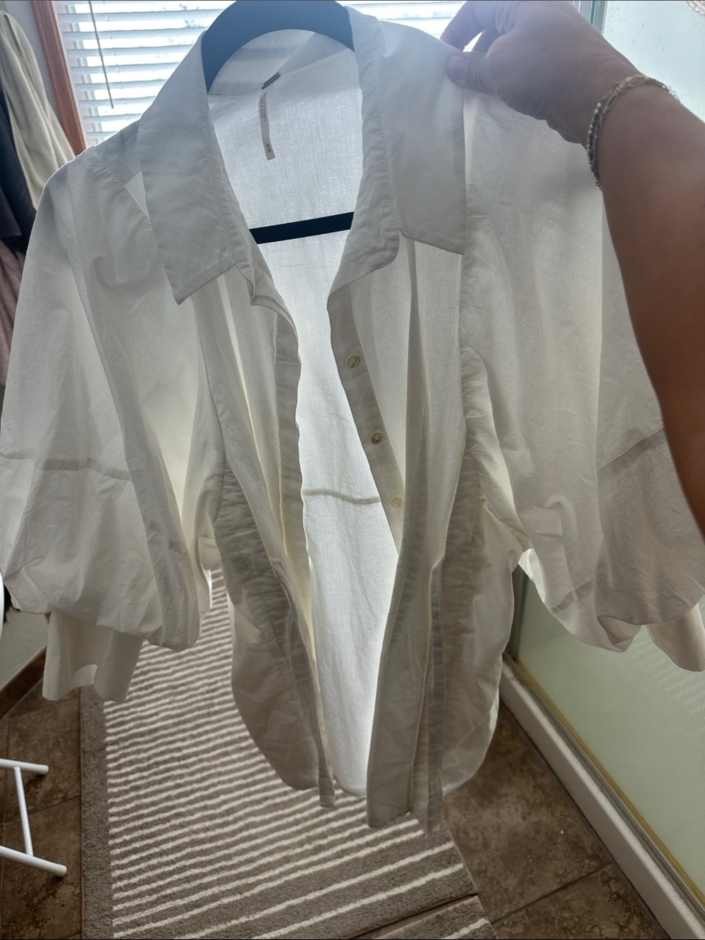 Puff sleeve White Lightweight Button-Up Shirt